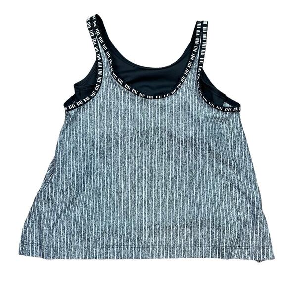 Nike Girls 2 In 1 Dri Fit Tank Size XS 6-7 Built In Bra - Picture 3 of 7